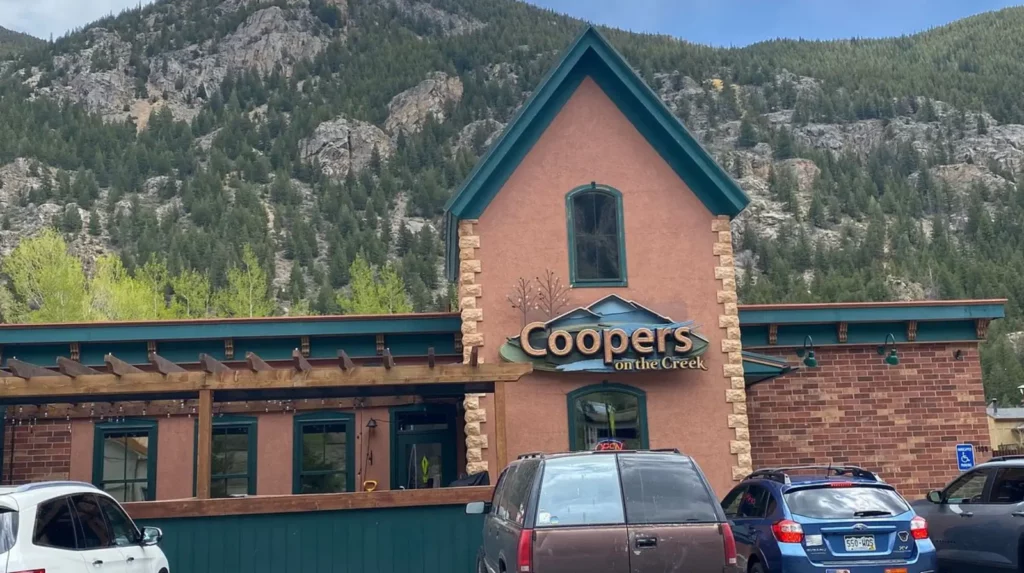 Coopers on the Creek - Places to Eat When Rafting Clear Creek